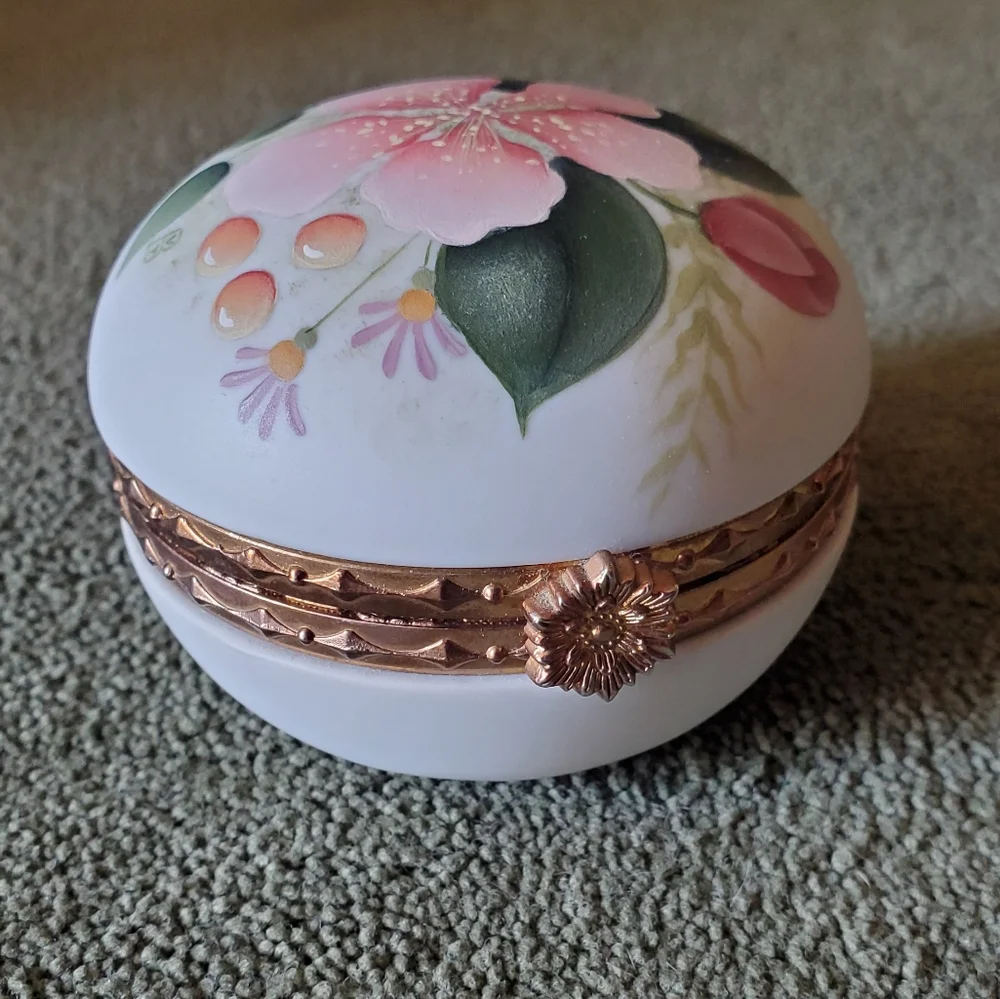 Vintage Handpainted Floral Trinket Box